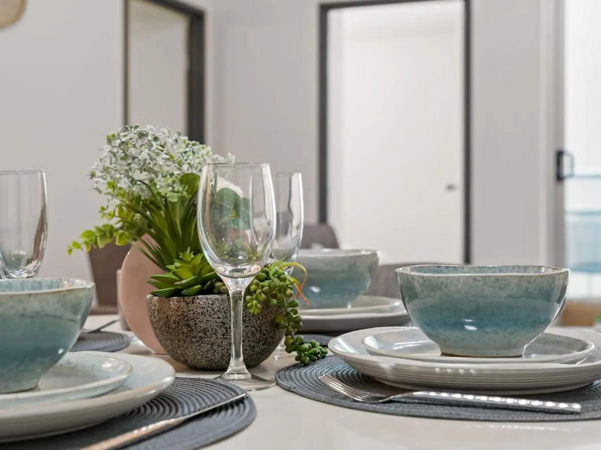 City Centre Apartment New Furnitures Brisbane Australia